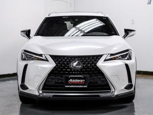 Used 2019 Lexus UX 200 w/ Premium Package FWD image 8