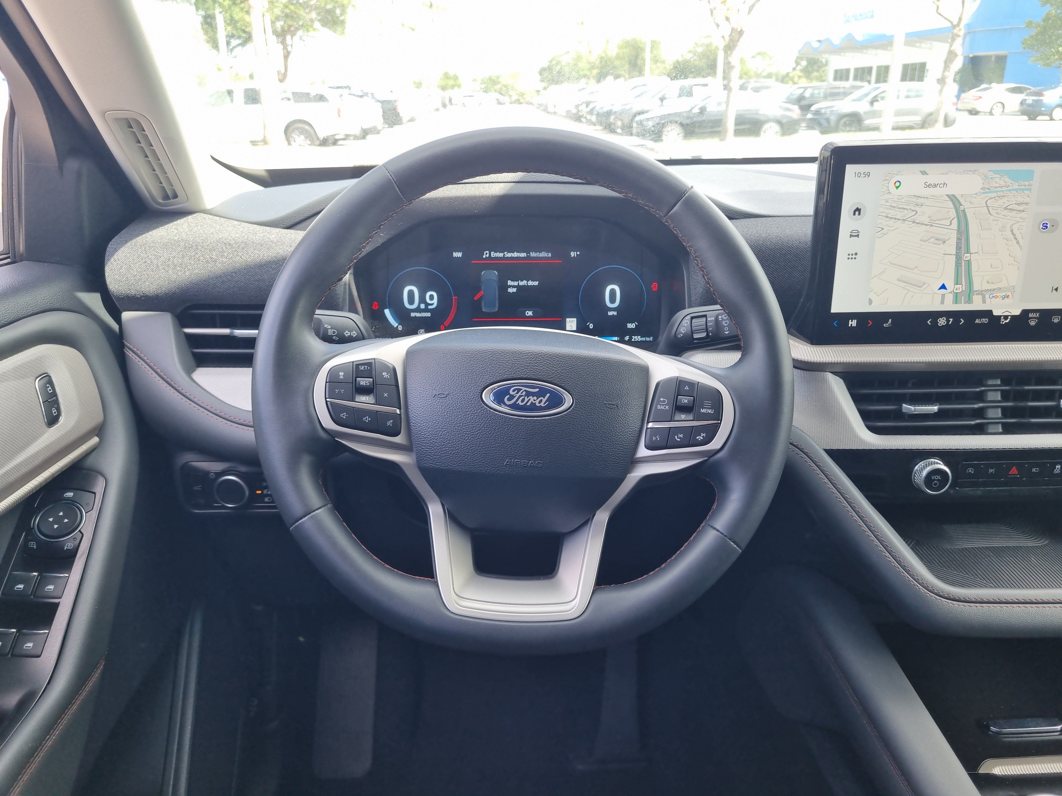 Used 2025 Ford Explorer Active AWD/4WD image 19