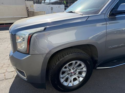 Used 2020 GMC Yukon XL SLT AWD/4WD image 10