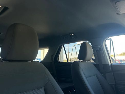 Used 2022 Ford Explorer XLT image 19