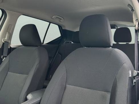 Certified 2025 Nissan Kicks Play S image 12