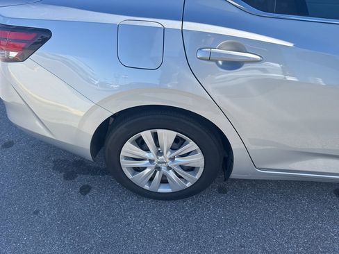 Used 2023 Nissan Sentra S image 9