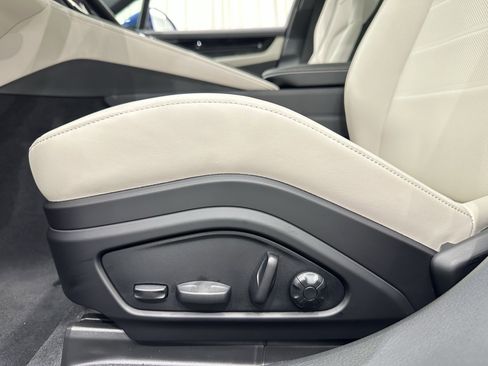 New 2025 Porsche Panamera 4 image 32