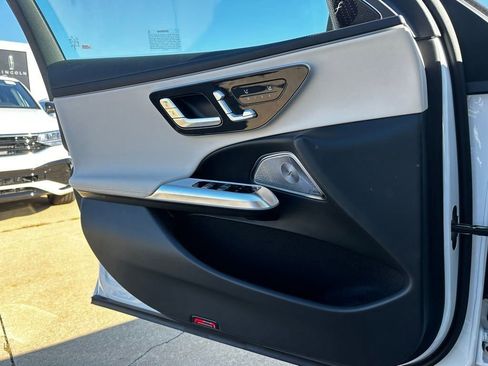 Used 2025 Mercedes-Benz E 450 4MATIC All-Terrain Wagon image 37