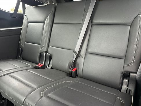 Certified 2023 Chevrolet Suburban Premier image 25