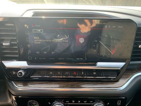 Used 2023 GMC Sierra 1500 Elevation image 24