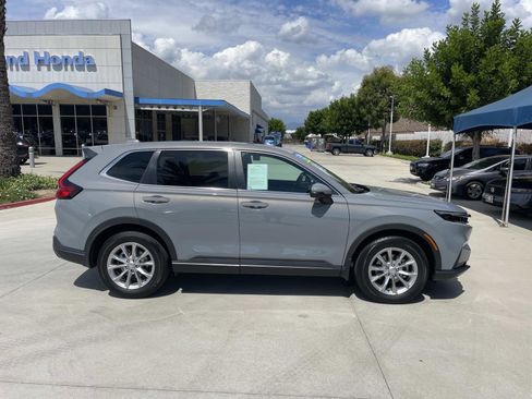 Certified 2025 Honda CR-V EX image 24