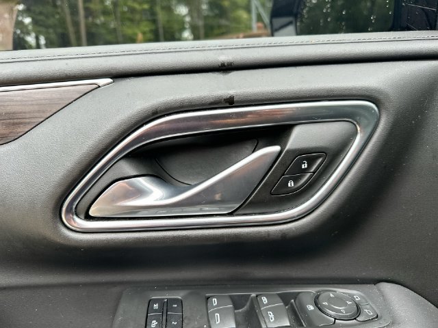Used 2021 Chevrolet Suburban LT AWD/4WD image 53