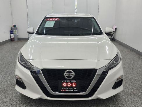 Used 2022 Nissan Altima 2.5 SV FWD image 2