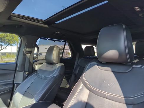 Used 2023 Ford Explorer ST w/ Equipment Group 401A AWD/4WD image 13