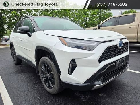 Used 2023 Toyota RAV4 XSE w/ XSE Grade Weather Package AWD/4WD image 3