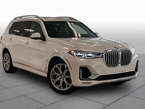Used 2019 BMW X7 xDrive50i w/ Premium Package AWD/4WD image 2