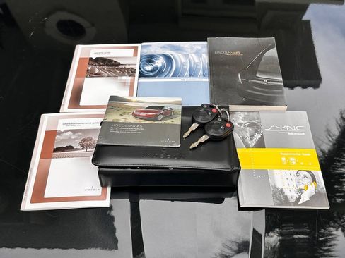 Used 2009 Lincoln MKS FWD image 83