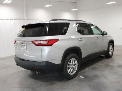 Used 2021 Chevrolet Traverse LT w/ LPO, Cargo Package image 9