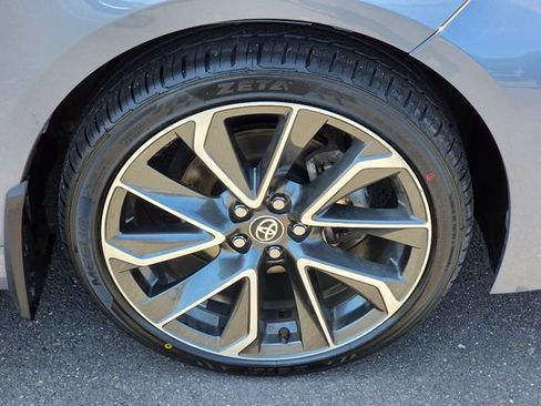 Used 2022 Toyota Corolla SE w/ Carpet Mat Package (TMS) FWD image 9