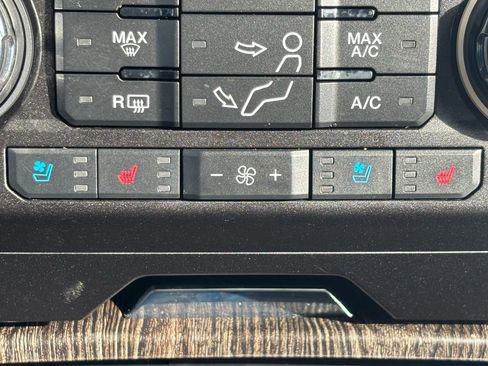 Used 2021 Ford F250 Lariat w/ Lariat Ultimate Package image 38