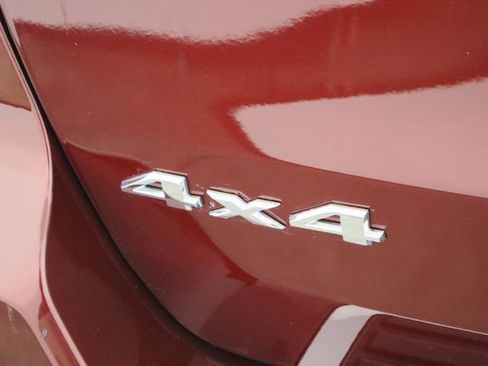 Used 2022 Jeep Grand Cherokee Limited image 45