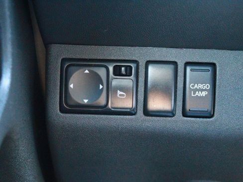 Used 2016 Nissan Frontier SV image 23