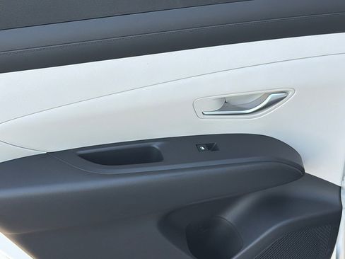 Certified 2025 Hyundai Tucson SEL FWD image 10