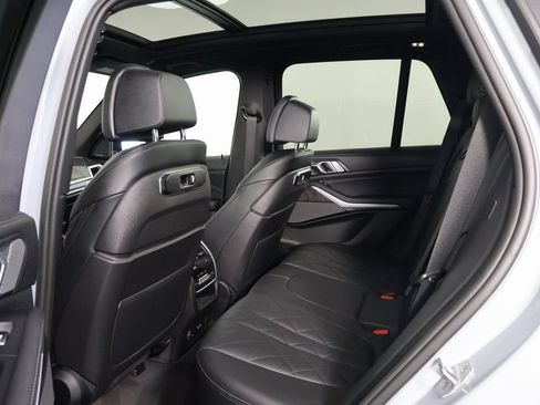 Used 2024 BMW X5 xDrive40i w/ M Sport Package AWD/4WD image 11