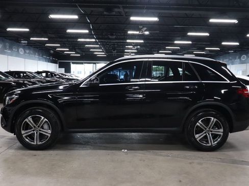Used 2019 Mercedes-Benz GLC 300 4MATIC image 2