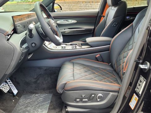 New 2026 Genesis GV70 3.5T Sport Prestige AWD/4WD image 15