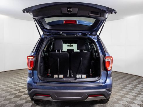 Used 2019 Ford Explorer XLT image 39