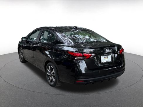 Used 2025 Nissan Versa SV FWD image 5