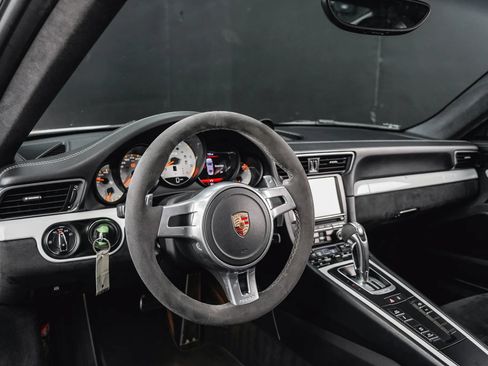 Used 2015 Porsche 911 GT3 RWD image 33