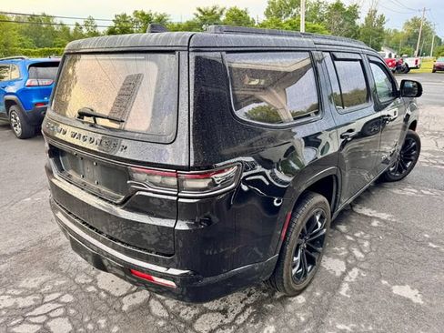Used 2022 Jeep Grand Wagoneer Series II AWD/4WD image 5