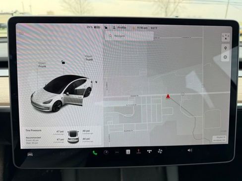 Used 2021 Tesla Model 3 Standard Range Plus image 15