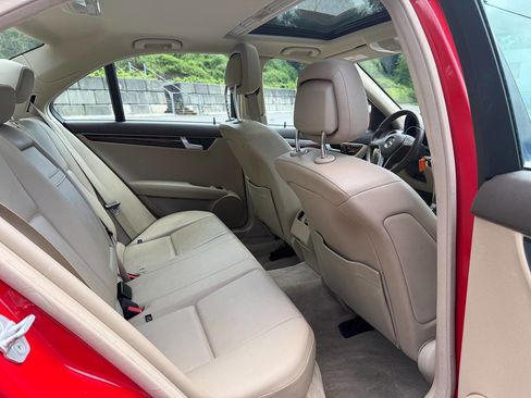 Used 2013 Mercedes-Benz C 300 4MATIC Sedan image 41