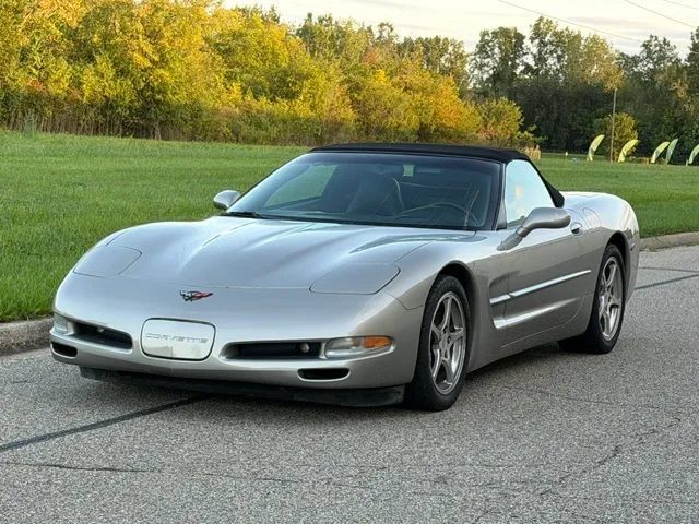 Used 2002 Chevrolet Corvette Convertible w/ Preferred Equipment Group2 RWD image 9