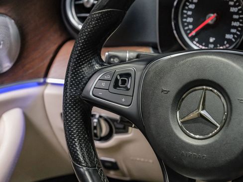 Used 2017 Mercedes-Benz E 300 image 16