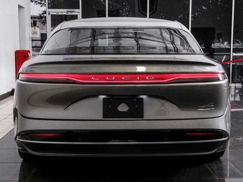 Used 2023 Lucid Air Touring AWD/4WD image 9