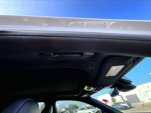 Used 2024 Lexus RX 500h F Sport image 13