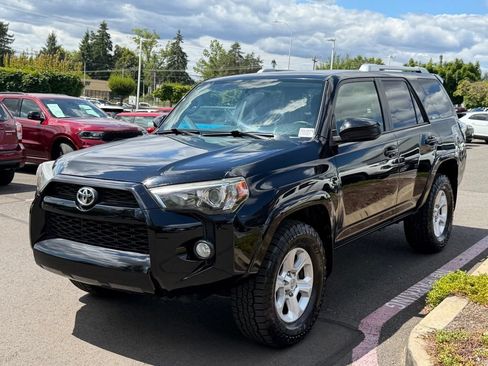 Used 2016 Toyota 4Runner SR5 AWD/4WD image 4