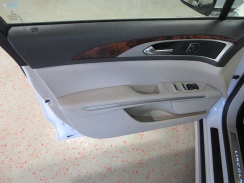 Used 2016 Lincoln MKZ AWD w/ Equipment Group 200A Select image 30