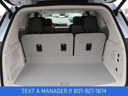 New 2026 GMC Acadia Denali w/ Super Cruise Package image 13