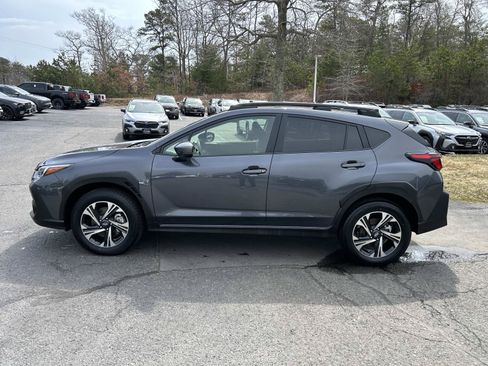 Used 2025 Subaru Crosstrek 2.5i Premium AWD/4WD image 4