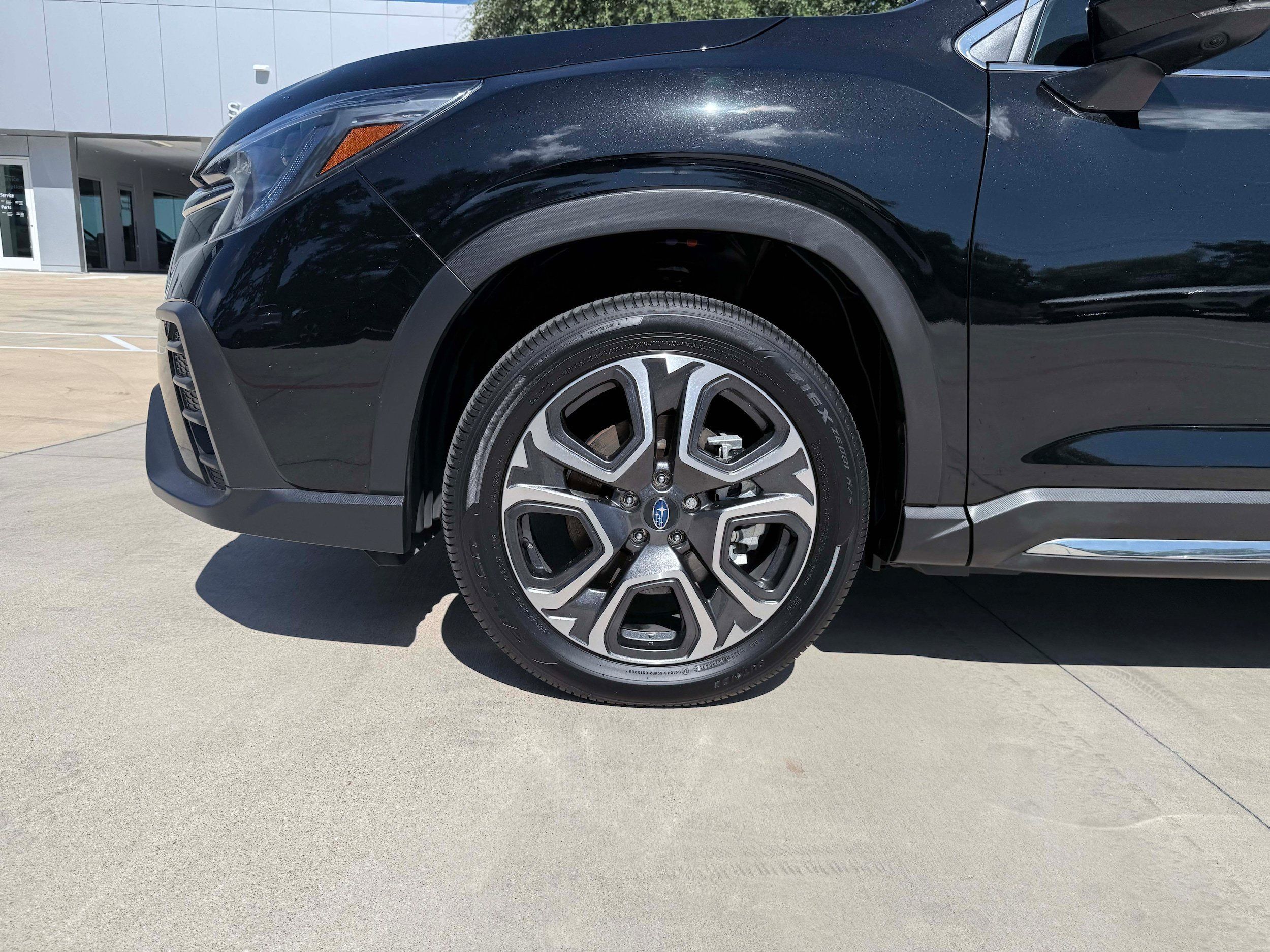 Used 2025 Subaru Ascent Limited AWD/4WD image 10