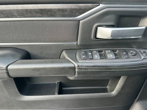 Used 2024 RAM 2500 Big Horn w/ Bed Utility Group image 11