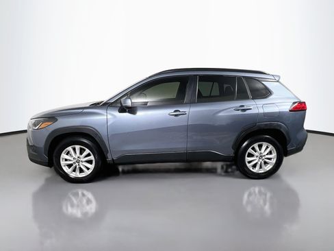Used 2022 Toyota Corolla Cross LE AWD/4WD image 9
