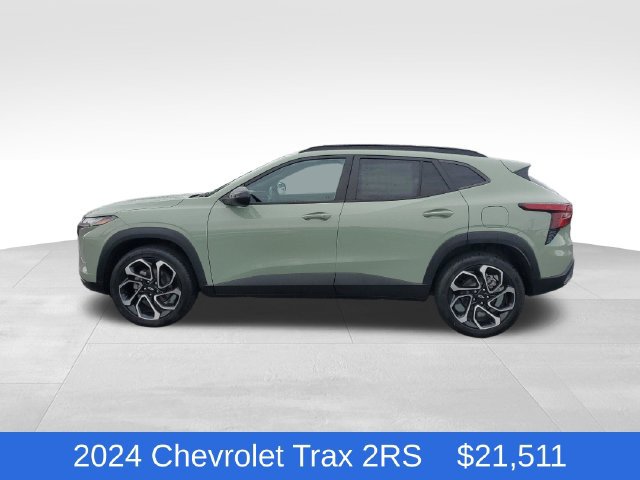 Certified 2024 Chevrolet Trax RS w/ Driver Confidence Package FWD image 2