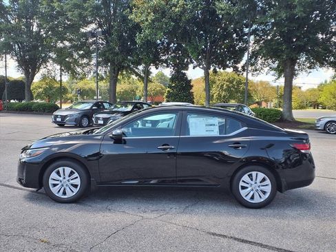 New 2025 Nissan Sentra S image 4