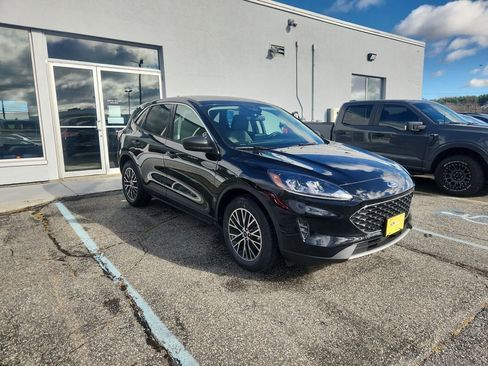 Certified 2022 Ford Escape SE w/ Convenience Package image 1
