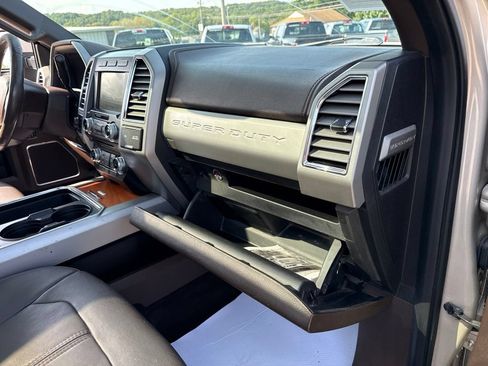 Used 2017 Ford F250 King Ranch w/ King Ranch Ultimate Package AWD/4WD image 48