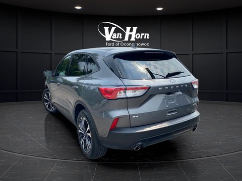 Used 2022 Ford Escape SE w/ SE Sport Appearance Package AWD/4WD image 5