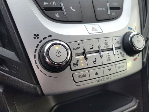 Used 2017 Chevrolet Equinox LT w/ Convenience Package image 28