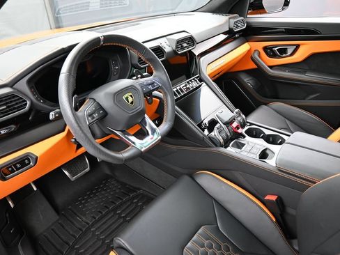 Used 2023 Lamborghini Urus S AWD/4WD image 4